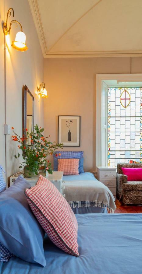 The Old Monastery Guesthouse Cahersiveen Esterno foto