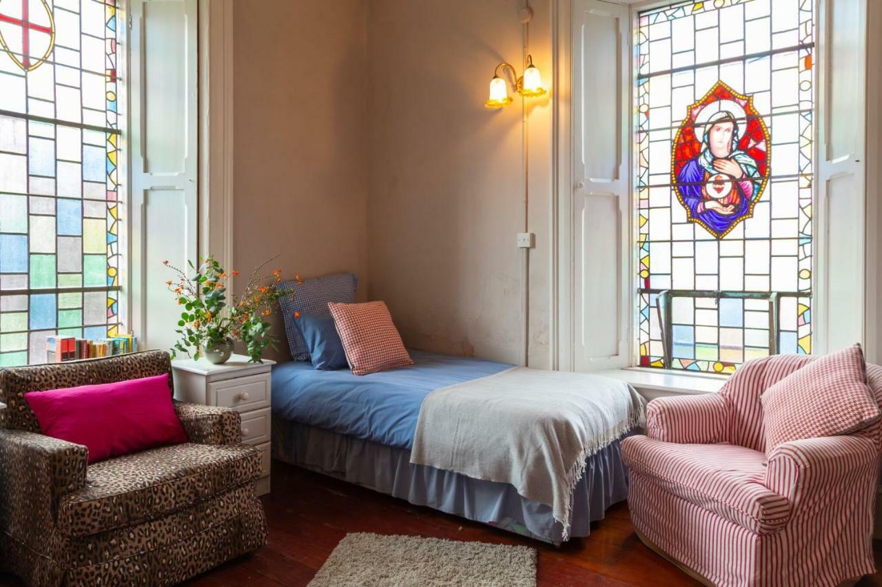 The Old Monastery Guesthouse Cahersiveen Esterno foto